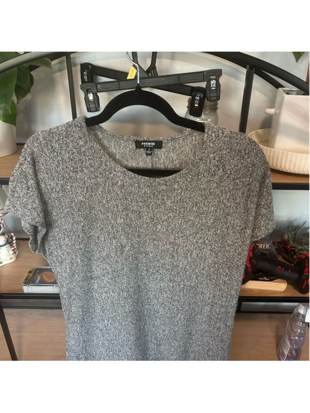 Premise Heathered Gray Short Sleeve Top